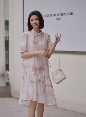 XG雪歌印花连衣裙XK204101B993