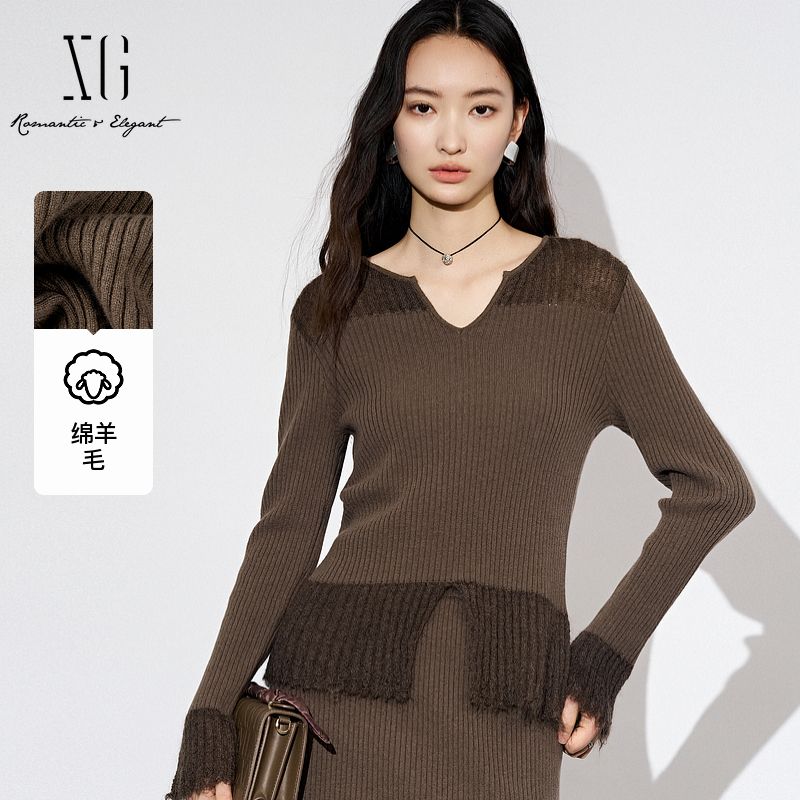 XG雪歌25秋设计感拼接开叉设计显瘦V领针织衫上衣女XL311803A844