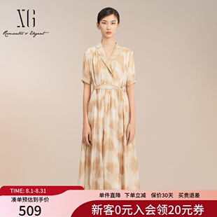 XG雪歌精致扎染西装领短袖连衣裙女25夏款通勤中长裙XK204031B797