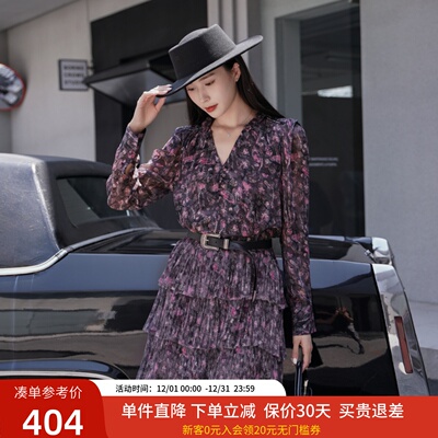 xg雪歌时尚印花V领连衣裙女2024秋新款中长款蛋糕裙XJ304003B696