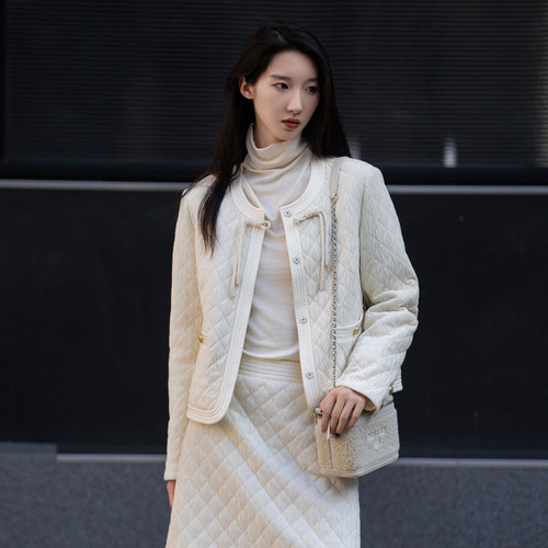 XG雪歌25冬新款羽绒服XK406055A191