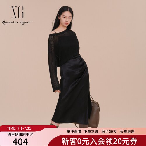 XG雪歌休闲两件套黑色吊带连衣裙女2025春新款配罩衫XK111002A690