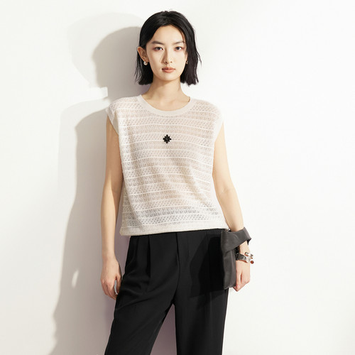 XG雪歌法式冰丝针织衫女夏圆领镂空显瘦刺绣花朵背心XM211574A851