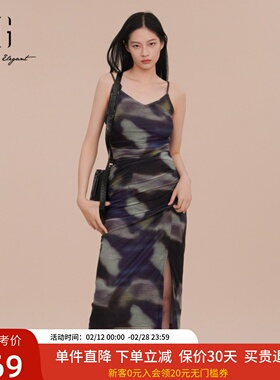 XG雪歌腰精裙气质V领吊带连衣裙女2025春款无袖裙子XK104016B596