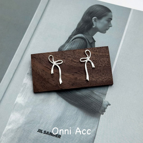 Onni Acc蝴蝶结流苏风S925纯银耳钉女轻奢小众甜美少女设计感耳饰