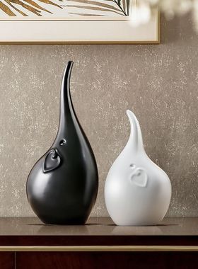 北欧现代简约轻奢客厅摆件抽象大象家居客厅酒柜装饰品创意电视柜