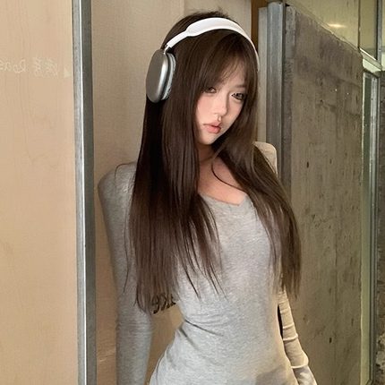 sunn21纯欲辣妹v领打底长袖T恤女初秋显瘦带垫肩修身针织紧身上衣