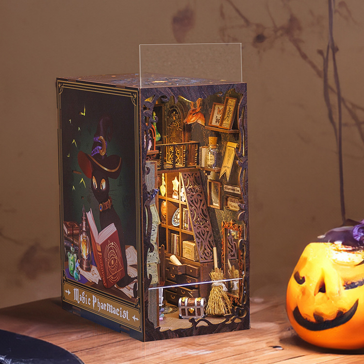 魔法世界木质3D立体书立小屋