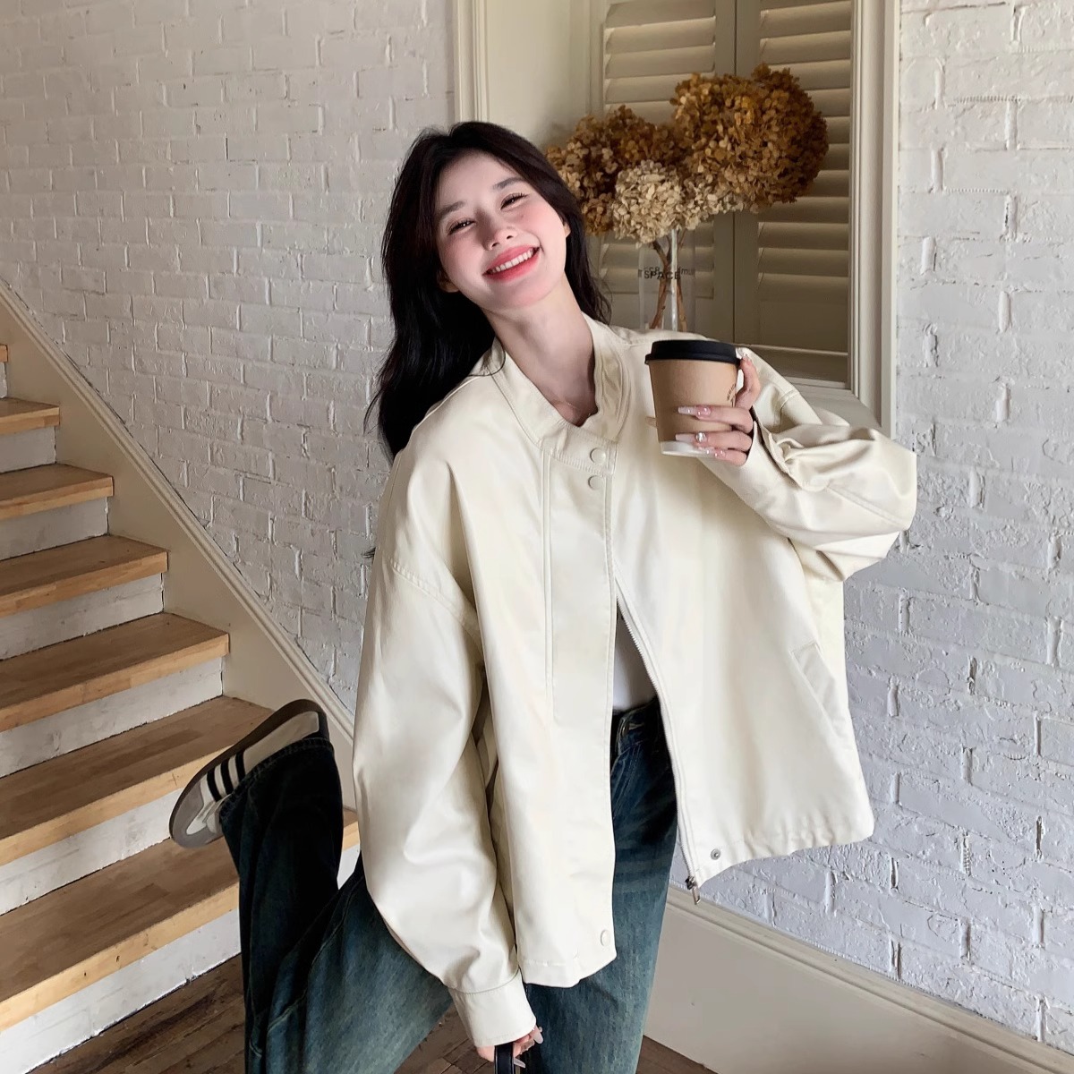 米白色炸街pu皮衣外套女短款2024秋季新款高级感百搭休闲夹克上衣