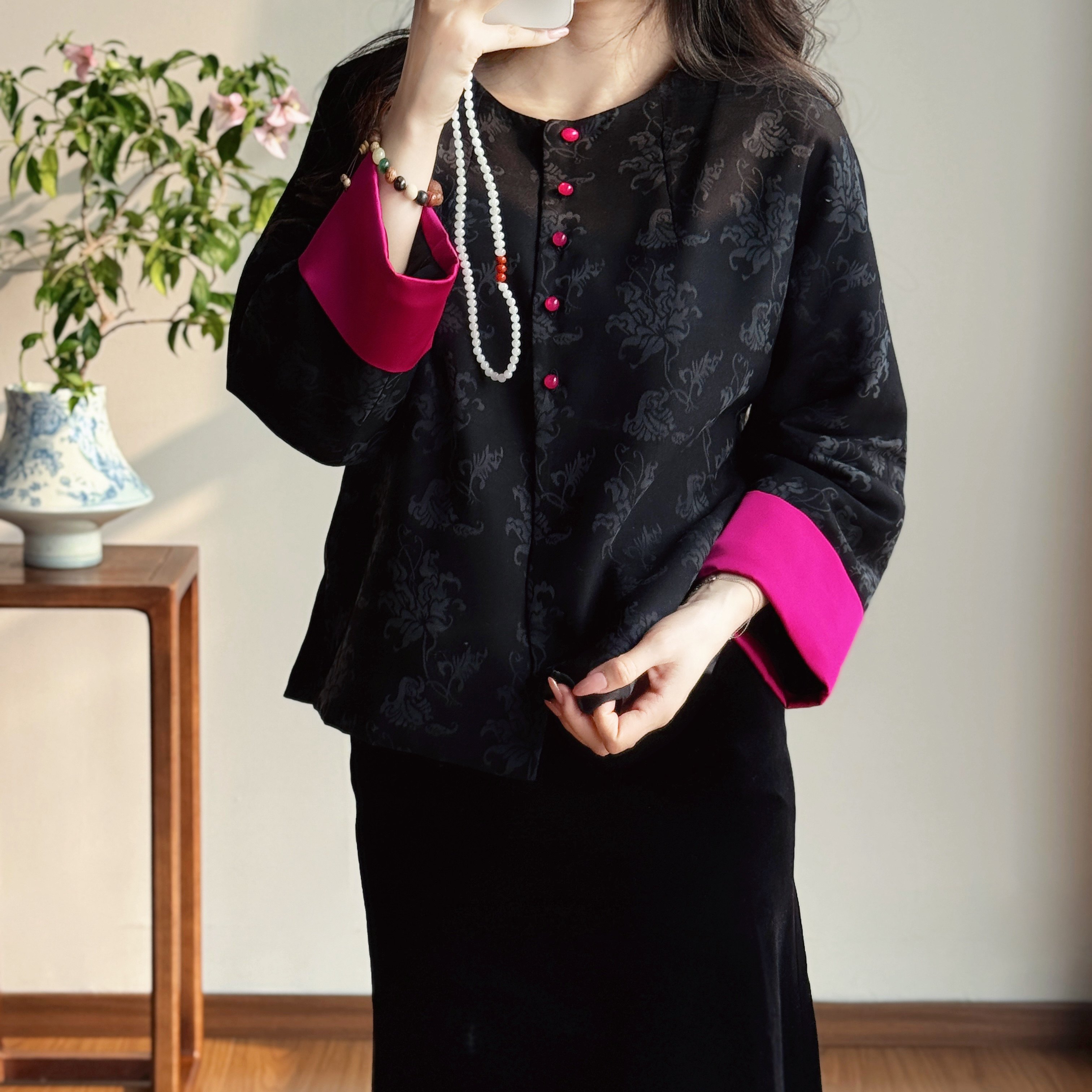 2025年冬季新中式加厚外套女百搭撞色圆领高级感国风短外套,女装/女士精品,短外套,淘宝优惠券,粉丝福利购,淘宝优惠卷