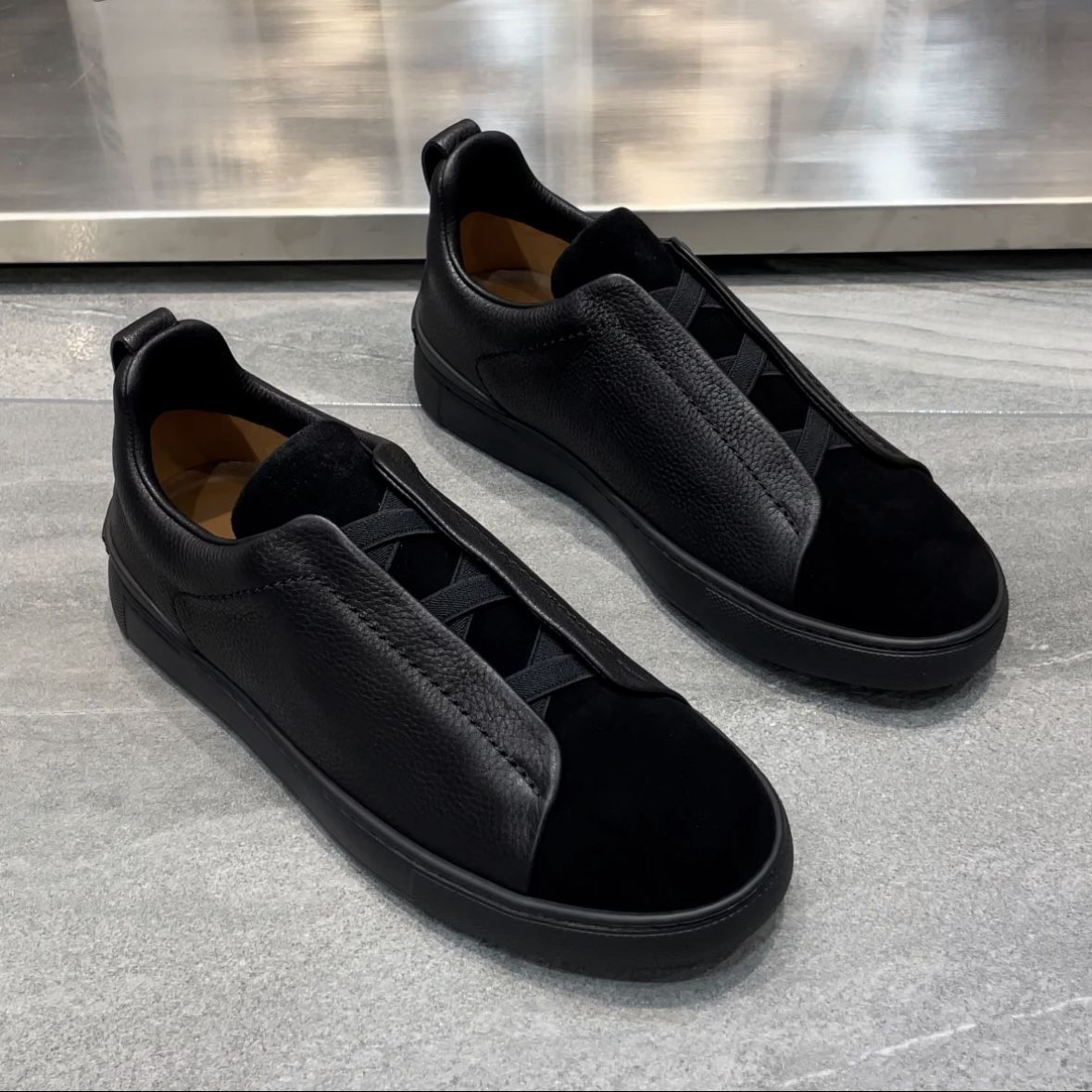 外贸秋季新款板鞋商务休闲一脚蹬舒适校园百搭磨砂皮软底套脚鞋男