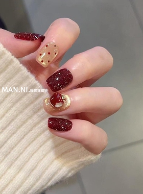 MANNI[圣诞礼物]红色穿戴甲2025新款高级感新年美甲短款ins风显白