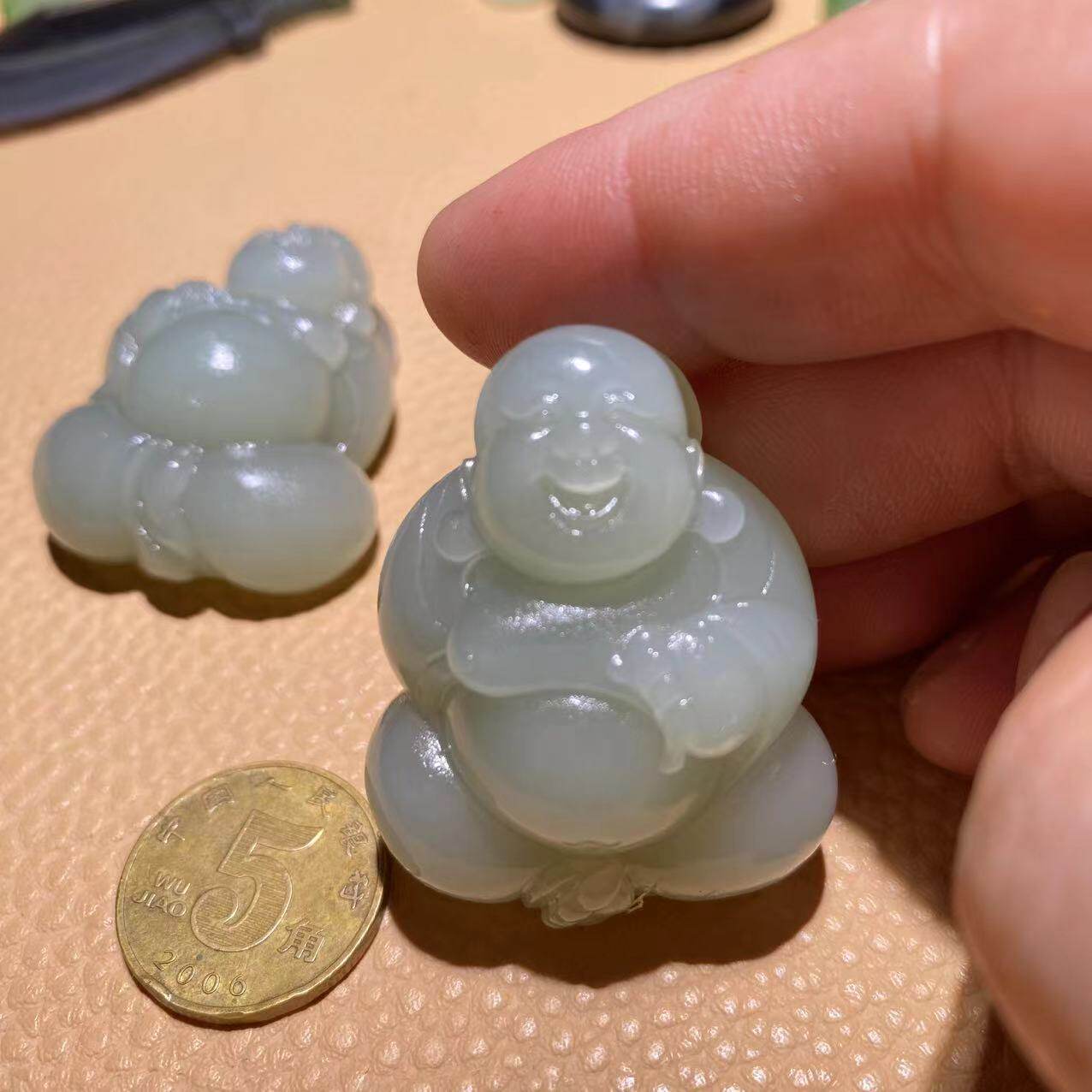 天然和田玉且末青白玉手工雕刻大肚弥勒佛吊坠挂饰富贵女款