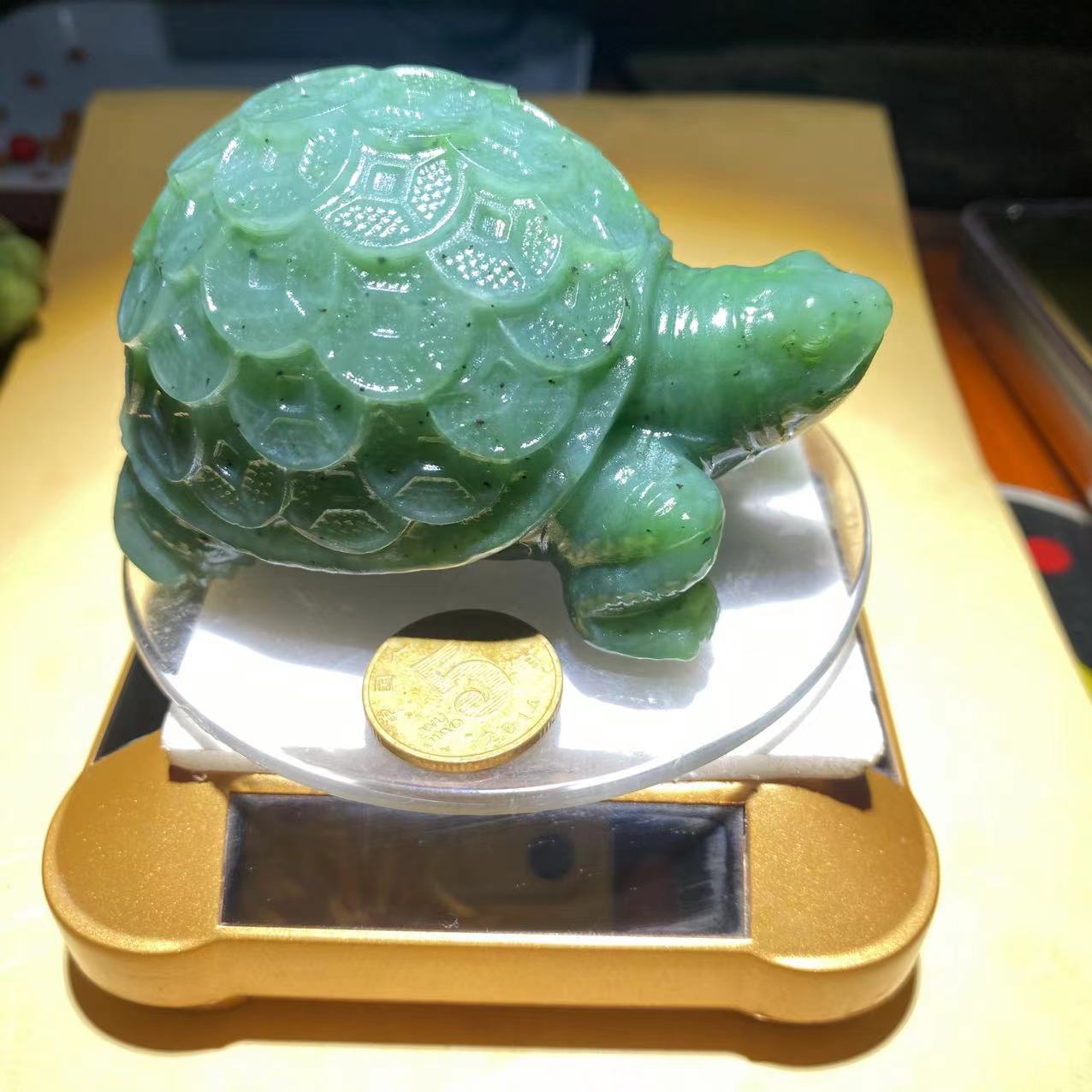 天然和田玉俄罗斯碧玉雕刻金钱龟小摆件大把件