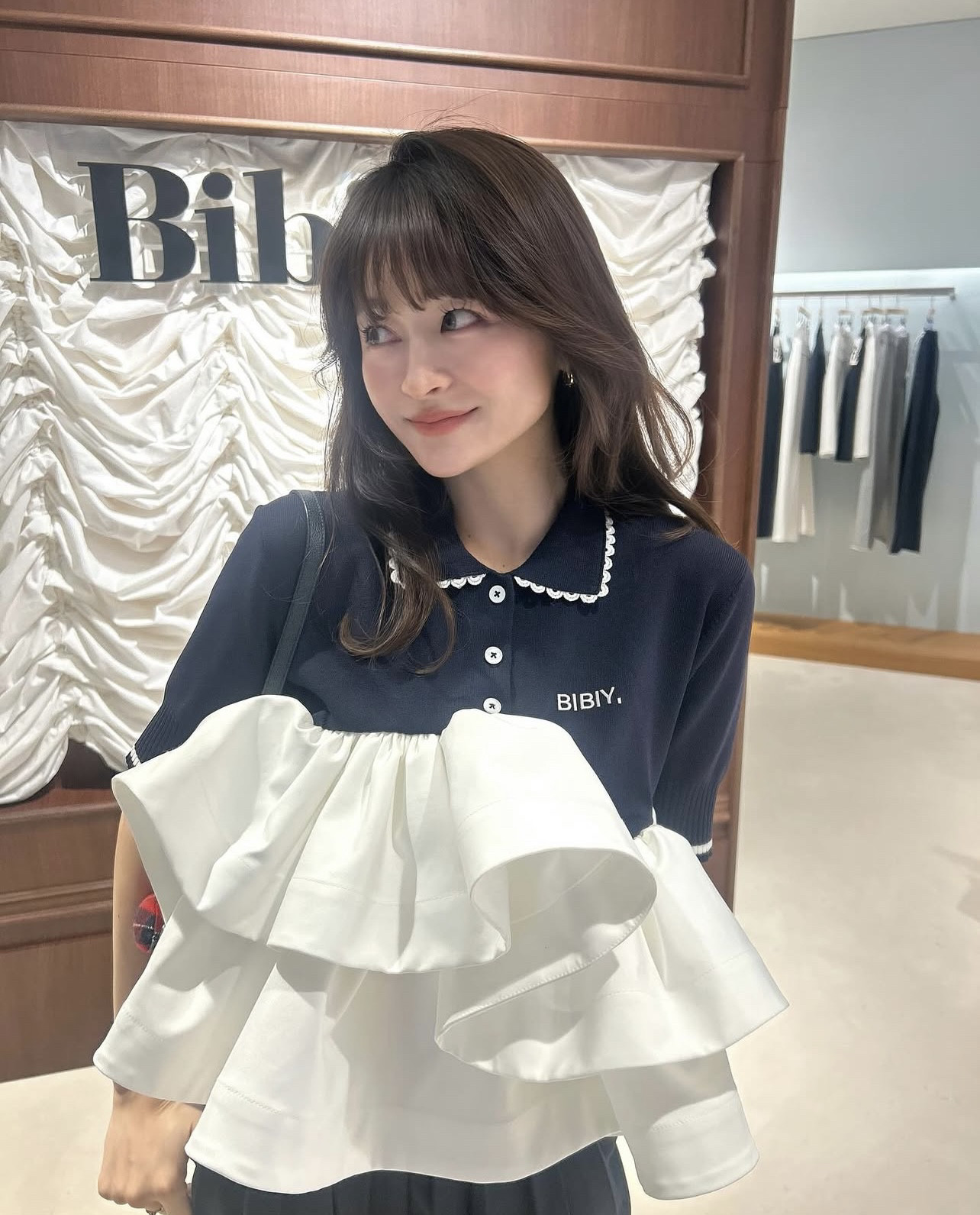 现货 2025年春夏纯原bibiy花边领蓬蓬裙摆上衣图片