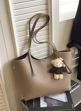 托特包包女式2025新款秋季百搭大包单肩包女款通勤大容量腋下女包