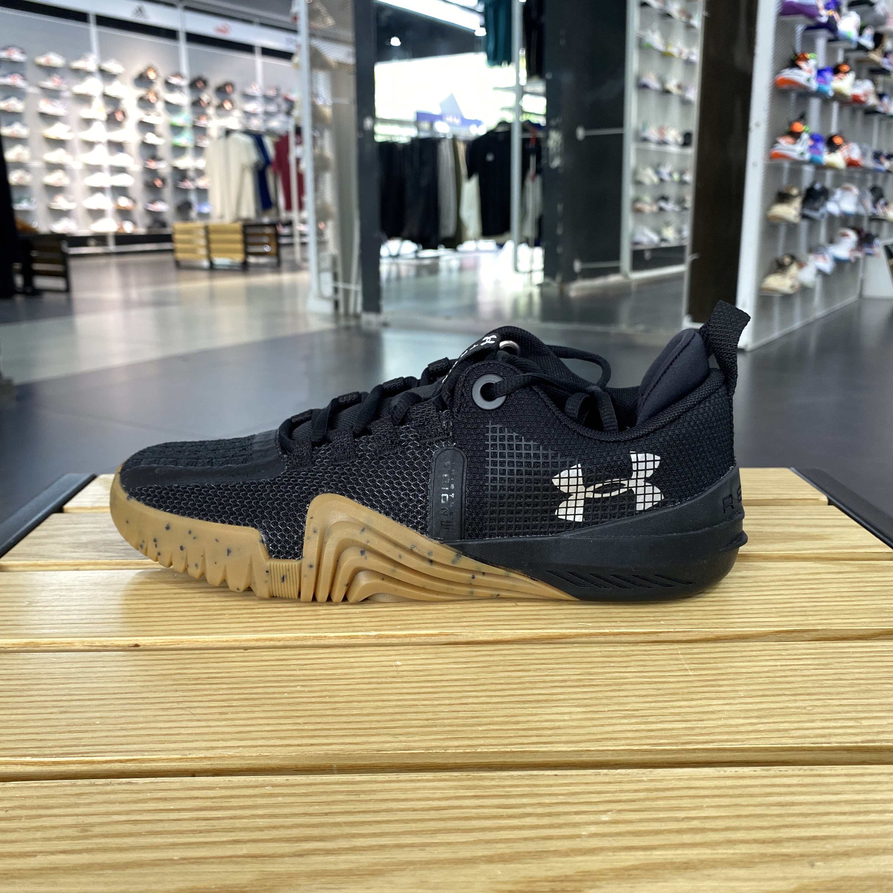 ua安德玛男士运动训练鞋透气低帮轻便休闲室内综合深蹲鞋 3027341