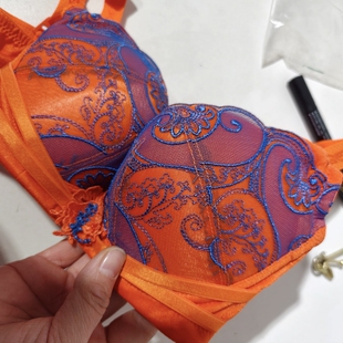 露蒂诗小胸内衣聚拢收副乳防下垂钢圈中模杯中等厚刺绣文胸75A70B