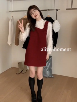 小香风吊带羊毛连衣裙女新年穿搭