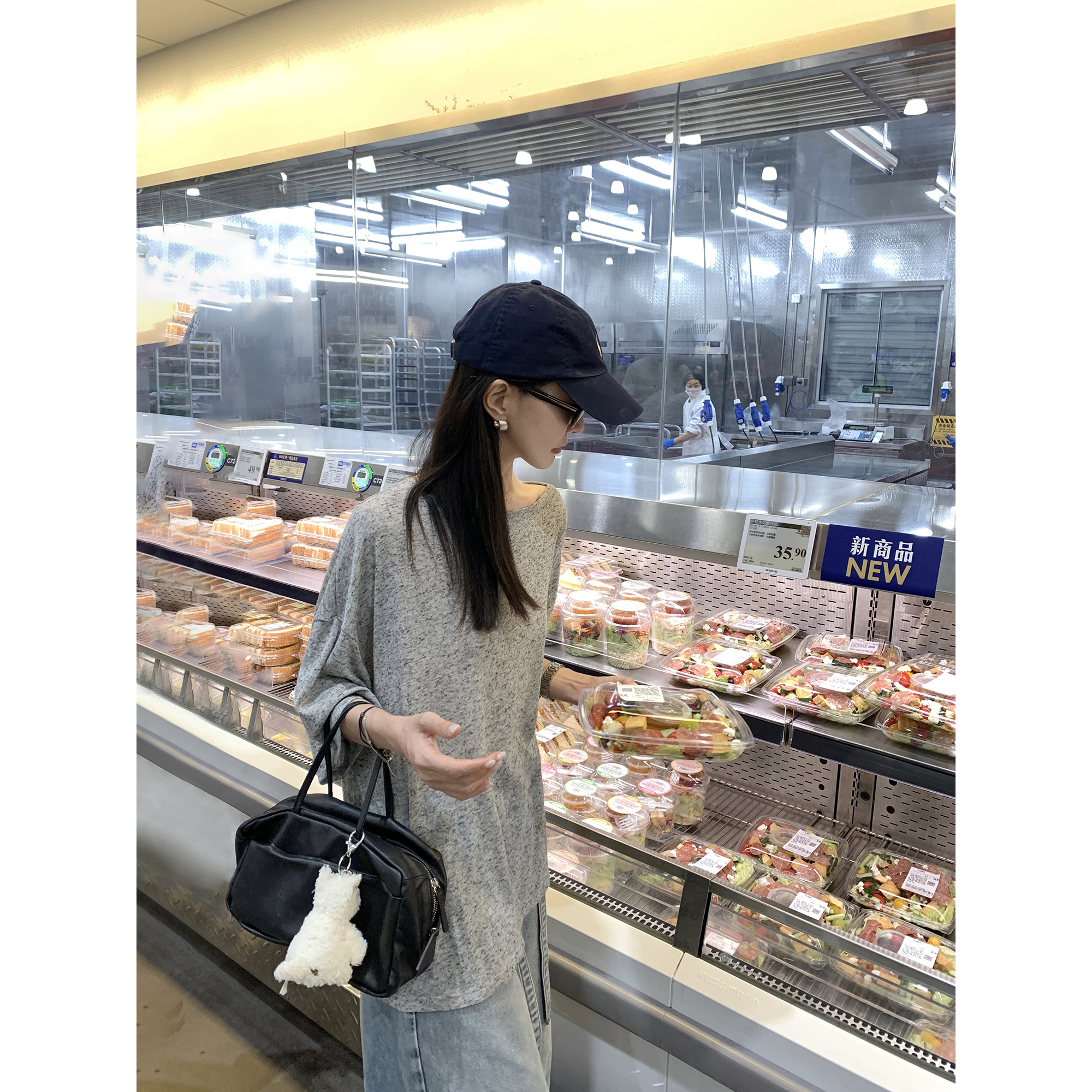 大小姐77 呼吸感苎麻透气松弛感2穿斜肩麻料露肩T恤上衣