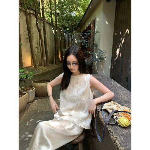 大小姐77高端线亚麻棉刺绣钉珠浪漫高级无袖圆领显瘦气质背心上衣