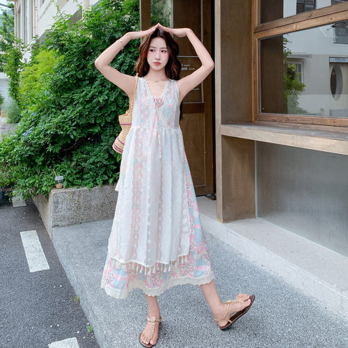 夏新碎花吊带连衣裙两件套