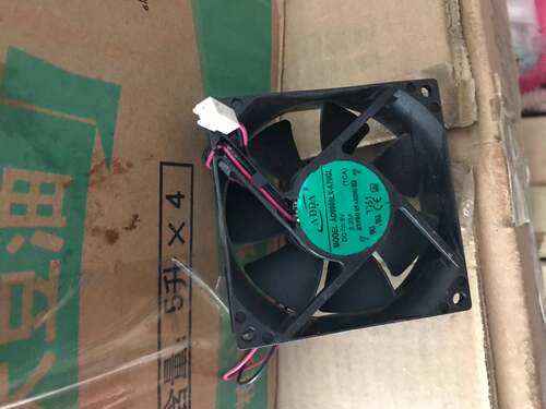 8025 5V 0.25A 109R0805F4D01 8CM USB充电宝双散热风扇12V 24V