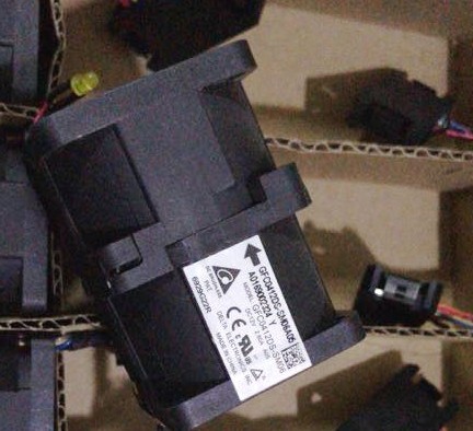 Delta/台达4056 12V 2.8A服务器散热2.80A风扇GFC0412DS -SM06