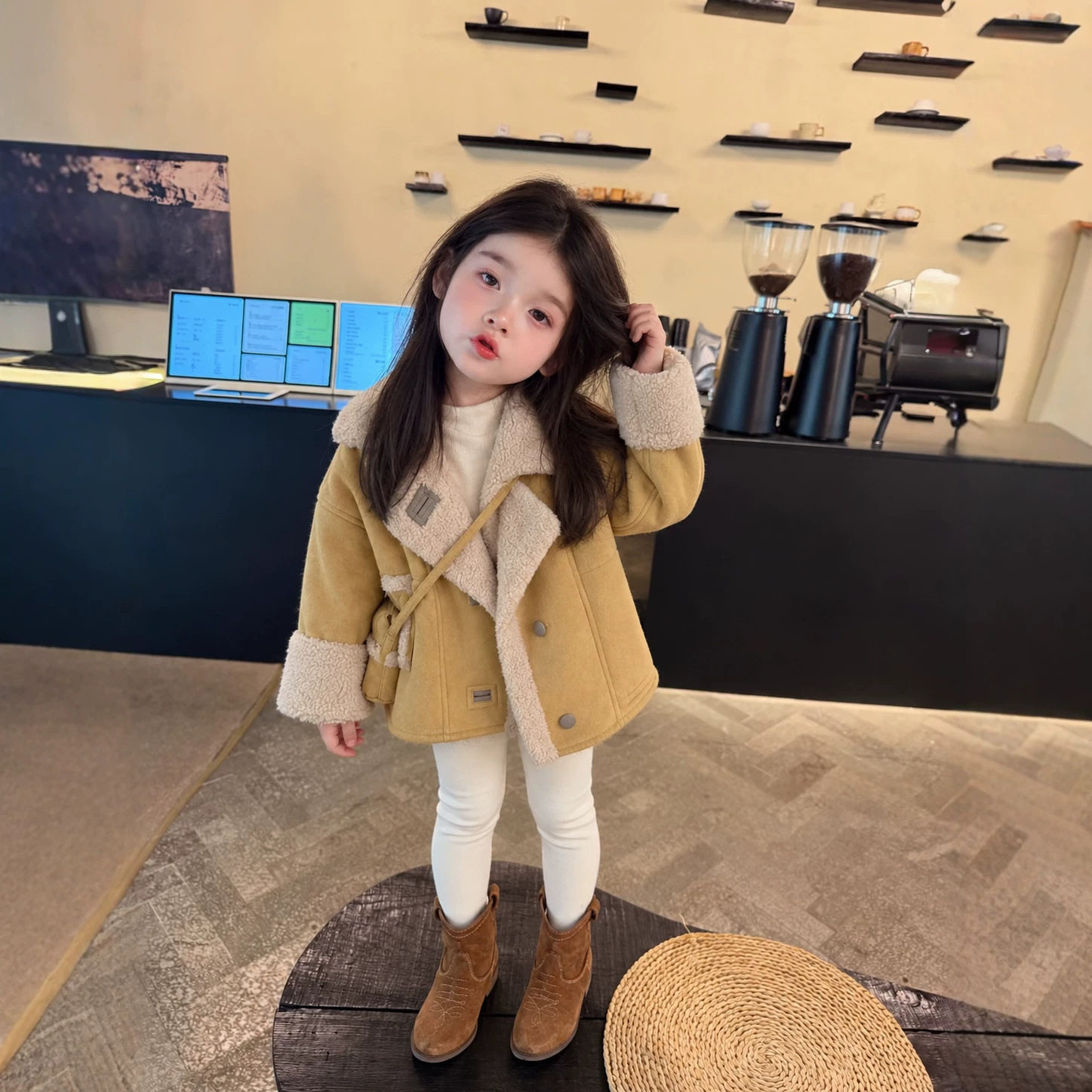 2026秋冬新款韩版女童皮毛一体外套女宝加绒加厚保暖洋气时髦棉服