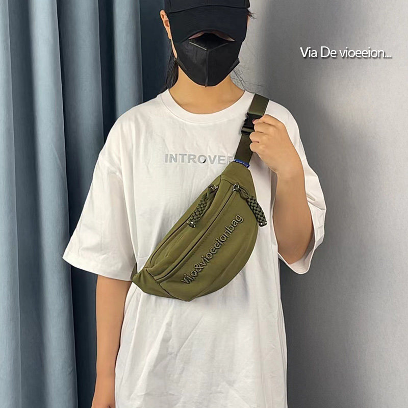 胸包女腰包男休闲百搭单肩斜跨日系ins风原宿运动骑行蹦迪健身包