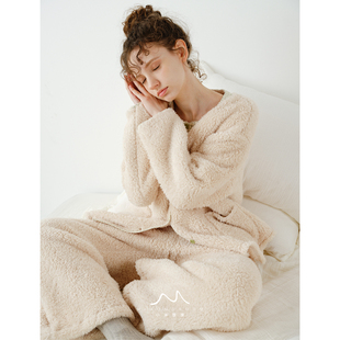 浅杏圆领·宅家治愈系保暖珊瑚绒家居服套装 秋冬毛绒绒睡衣可外穿