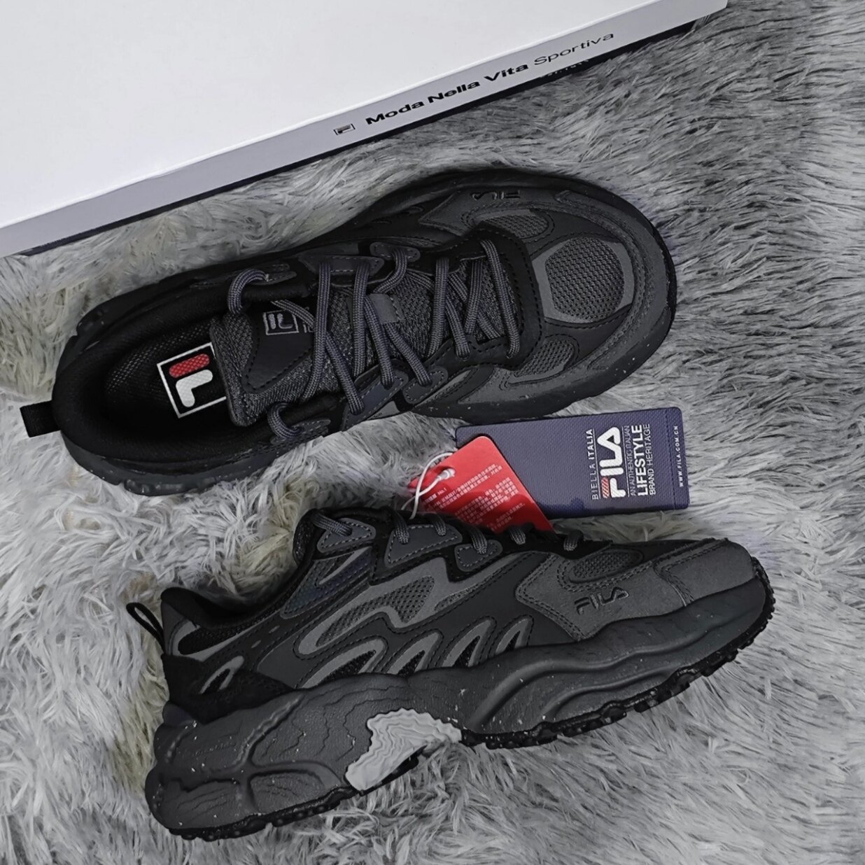 FILA斐乐男女鞋蕨草鞋休闲鞋运动鞋增高鞋耐磨张艺兴同款灰黑色
