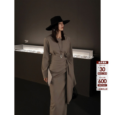 HANLU STUDIO品牌SS26系列高知淡人系茶色廓型直筒斜纹羊毛上衣