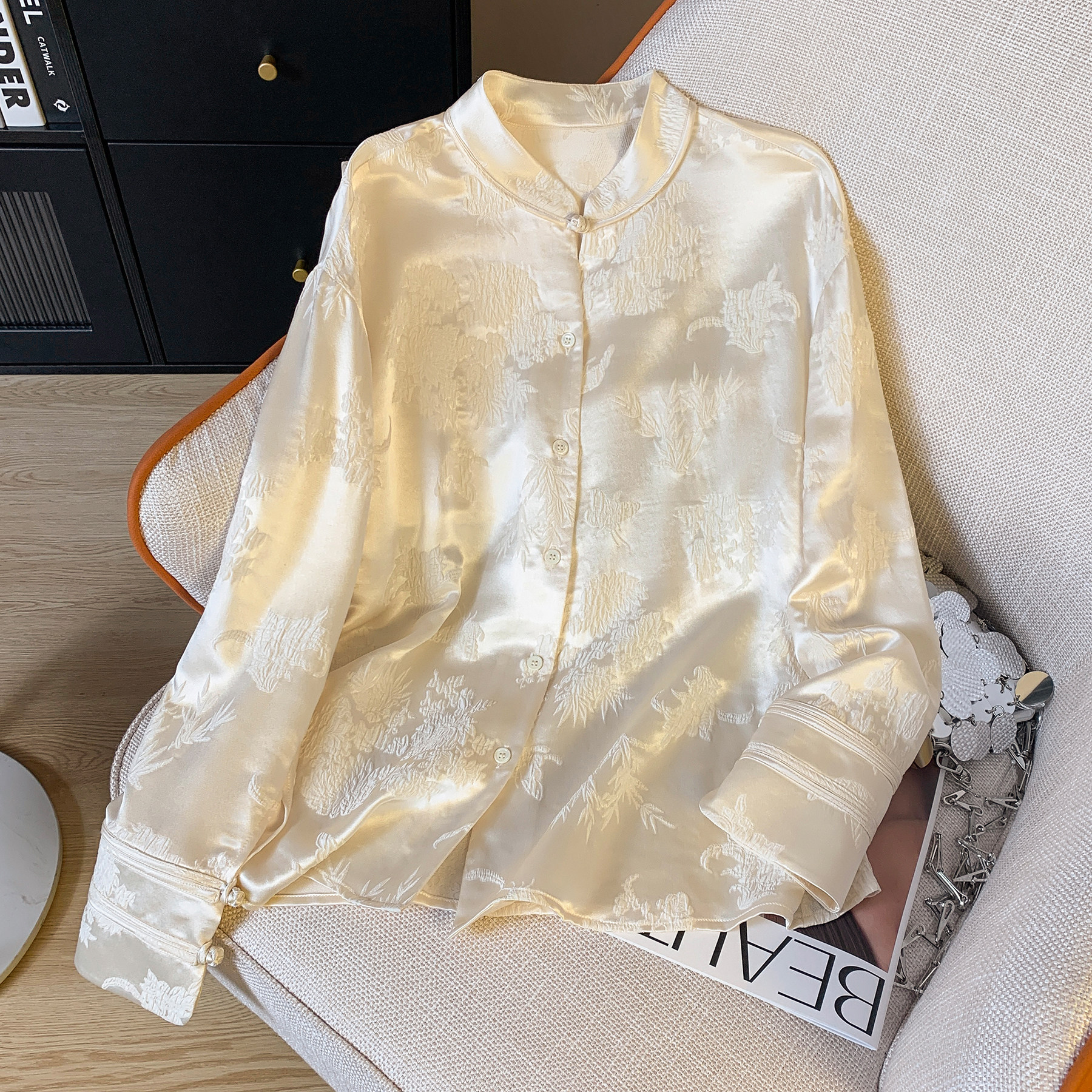 CRUISE 2024 NEW SUMMER NEW CHINESE STYLE VINTAGE JACQUARD SATIN EMBROIDERY DISC BUCKLE MODIFIED TANG JACKET