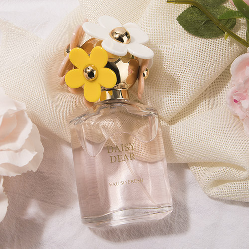 小雏菊香水香调价格 小雏菊香水香调图片 星期三