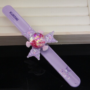 儿童手环旋转炫彩流沙库洛米啪啪圈女礼物公主拍拍圈手镯卡通玩具