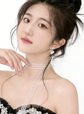 纯欲氛围感白色蕾丝飘带项链