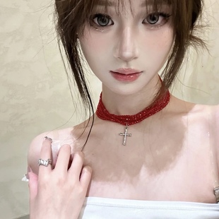 辣妹复古多层红色十字架项链女氛围感choker小众锁骨链甜酷颈链