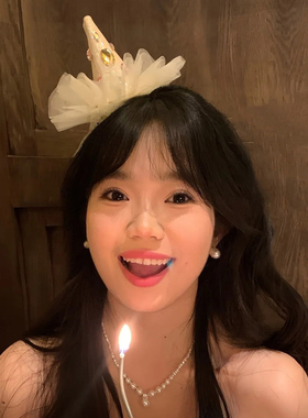 公主风白色蕾丝水钻头纱生日帽