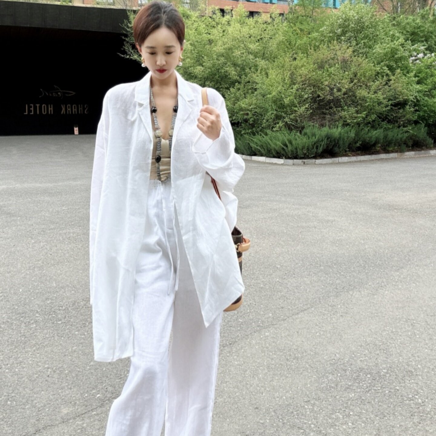 独特漂亮轻薄外套女款夏春秋防晒宽松慵懒松弛感高级衬衣外搭开衫