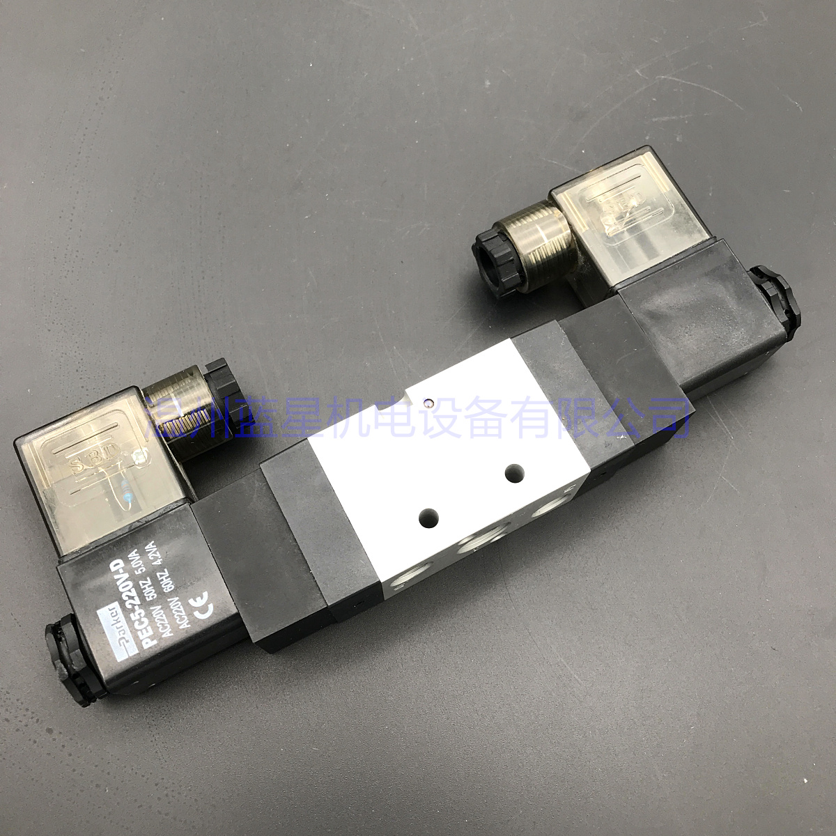 全新美国派克PARKER原装正品电磁阀PHS520D-02-220V-D新款