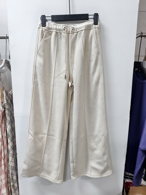 热2025年冬季新款女士基础款简约休闲纯色阔腿裤长裤F04W25402