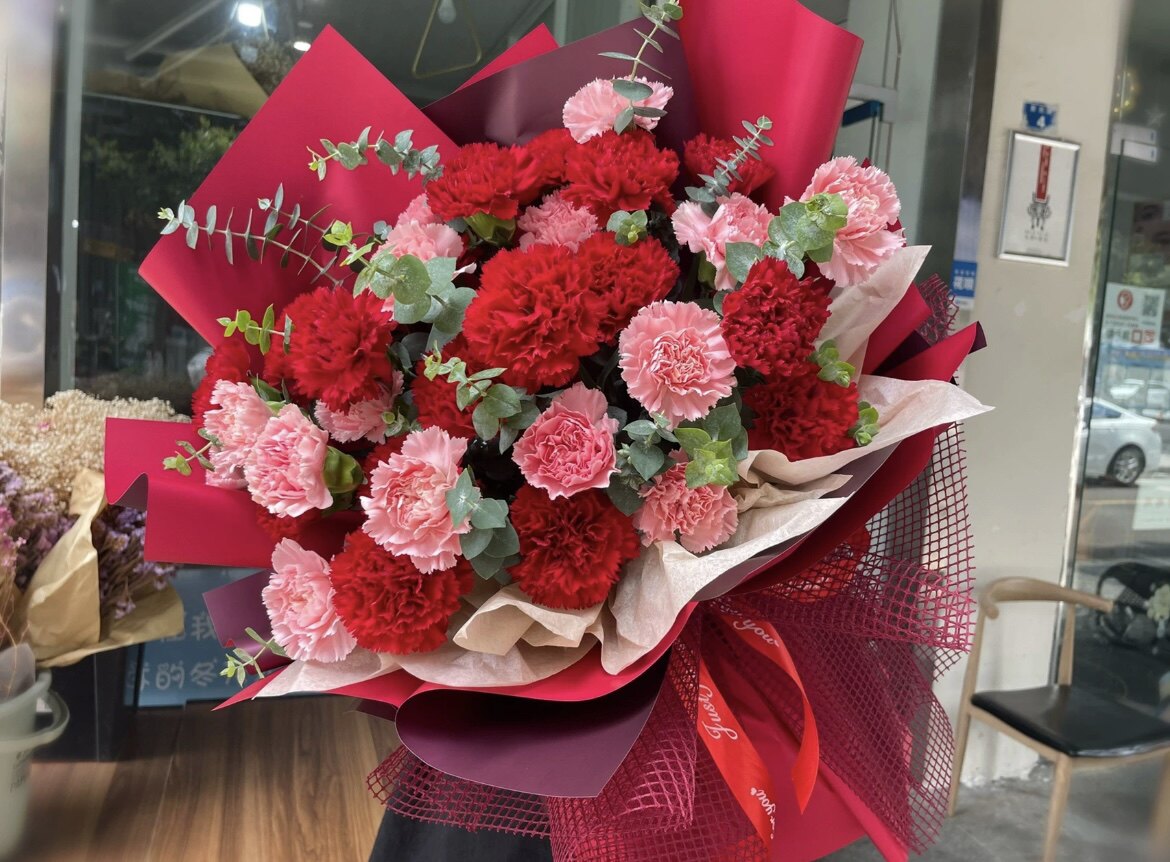 康乃馨花束送给老师教师祝福花束长春鲜花同城速递配送实体鲜花店