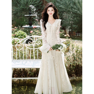 2026年春季出行仙气白色飘逸蕾丝雪纺连衣裙女神气质显瘦度假长裙