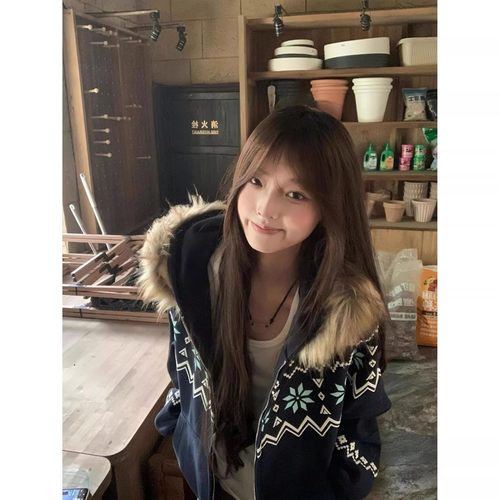 国潮牌费尔岛花纹毛领卫衣