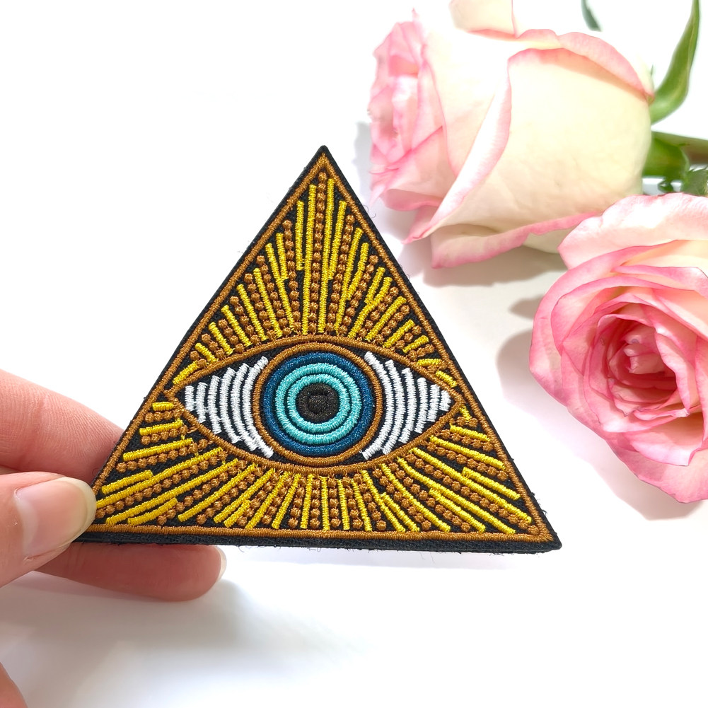 复古金字塔全视之眼刺绣魔术贴
