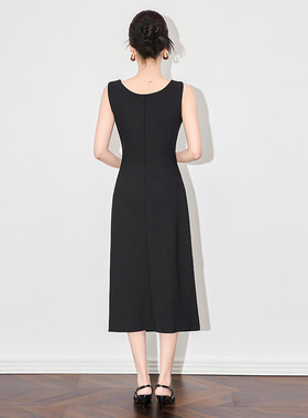 2504714-深圳南油法式方领吊带连衣裙高级感气质收腰长裙女夏新款