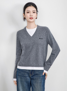 2516203-100%超细美丽诺羊毛V领假两件撞色字母刺绣针织衫女上装
