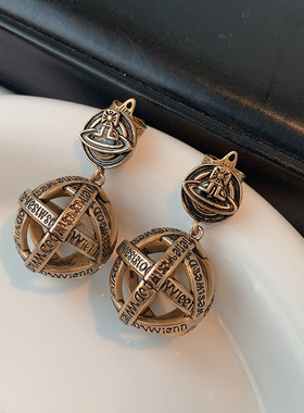 西太后字母球球耳坠2025新款爆款土星耳钉轻奢高级感朋克复古耳环