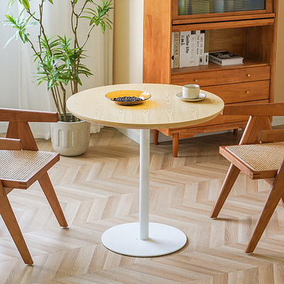 北欧现代简约圆形餐桌家用小户型实木洽谈桌客厅吃饭圆桌子咖啡桌